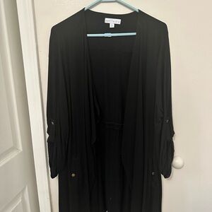 Black 3/4 sleeve with pockets